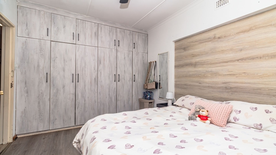 4 Bedroom Property for Sale in Knysna Central Western Cape
